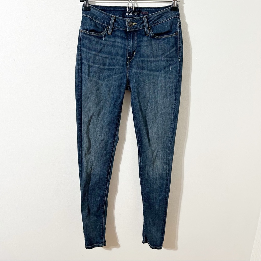 Levi’s Super Stretch Skinny Leggings Dark Wash With Some Fading Distress Size 27
